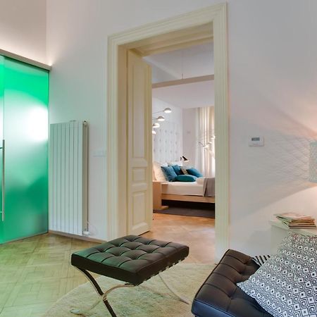 Bright Prague Na Porici Apartment Luaran gambar