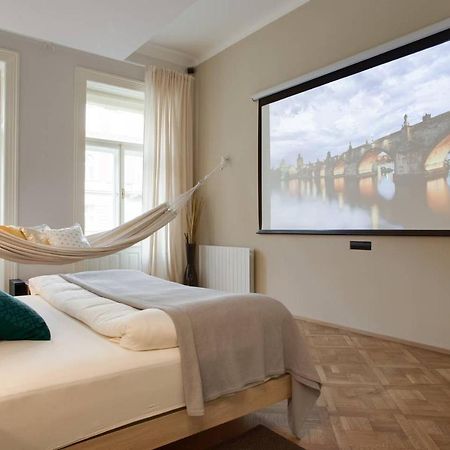 Bright Prague Na Porici Apartment Luaran gambar